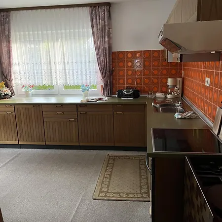 公寓 Monteurszimmer Kottingwoerth 拜尔林利斯